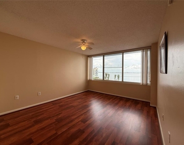 5155 Isla Key Boulevard S - Photo Thumbnail 9