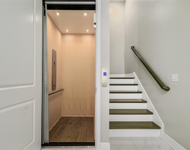 3844 Seena Manor Court - Photo Thumbnail 15