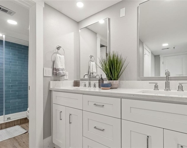6035 Sea Ranch Drive - Photo Thumbnail 32
