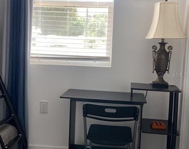 9921 Vaughn Street - Photo Thumbnail 6