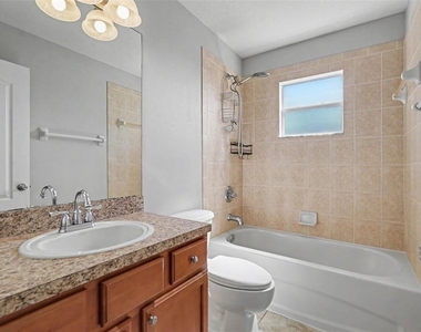 301 Fern Gulley Drive - Photo Thumbnail 21