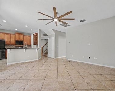301 Fern Gulley Drive - Photo Thumbnail 7