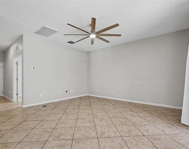 301 Fern Gulley Drive - Photo Thumbnail 5