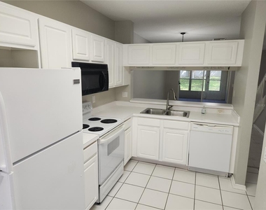 2302 Lake Woodberry Circle - Photo Thumbnail 2
