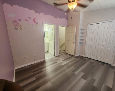 8637 Hunters Key Circle - Photo Thumbnail 16
