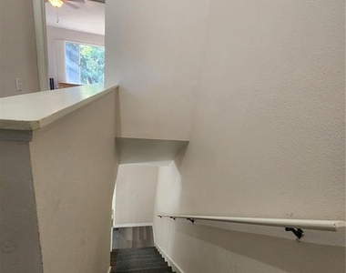 8637 Hunters Key Circle - Photo Thumbnail 24