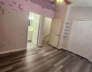 8637 Hunters Key Circle - Photo Thumbnail 17