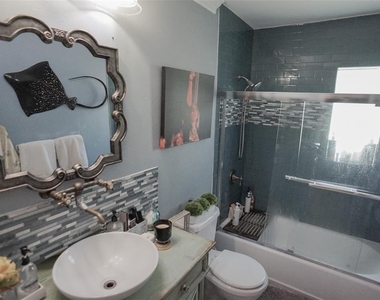 328 Carl Avenue - Photo Thumbnail 12