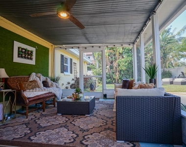 328 Carl Avenue - Photo Thumbnail 3