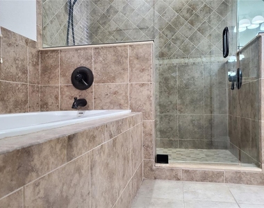 2121 Fairfield Avenue - Photo Thumbnail 26