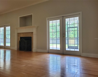 2121 Fairfield Avenue - Photo Thumbnail 6