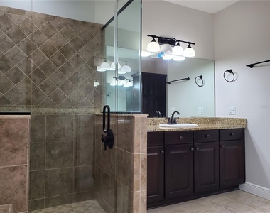 2121 Fairfield Avenue - Photo Thumbnail 25