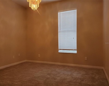 2121 Fairfield Avenue - Photo Thumbnail 32
