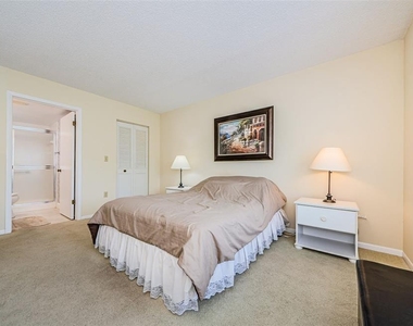 1151 Pine Ridge Circle W - Photo Thumbnail 23