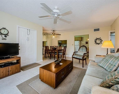 1151 Pine Ridge Circle W - Photo Thumbnail 10