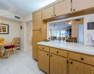 1151 Pine Ridge Circle W - Photo Thumbnail 18