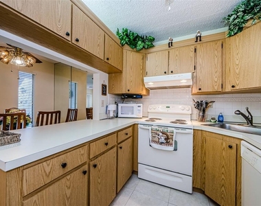 1151 Pine Ridge Circle W - Photo Thumbnail 15