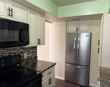 1316 Mill Creek Place - Photo Thumbnail 3