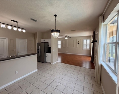 260 Blue Jay Way - Photo Thumbnail 3