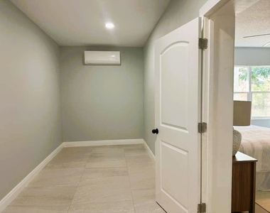 358 Cherokee Avenue - Photo Thumbnail 25