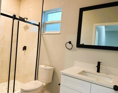 358 Cherokee Avenue - Photo Thumbnail 42