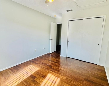 1203 Sandestin Way - Photo Thumbnail 15
