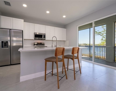 356 Cherokee Avenue - Photo Thumbnail 17