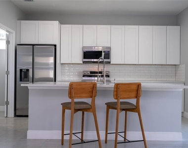 356 Cherokee Avenue - Photo Thumbnail 16