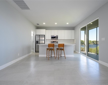356 Cherokee Avenue - Photo Thumbnail 15