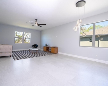 356 Cherokee Avenue - Photo Thumbnail 11