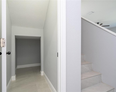 356 Cherokee Avenue - Photo Thumbnail 29