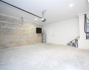 356 Cherokee Avenue - Photo Thumbnail 21