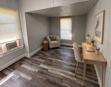 602 4th Avenue Nw - Photo Thumbnail 3