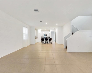 2538 Peace Of Mind Avenue - Photo Thumbnail 6