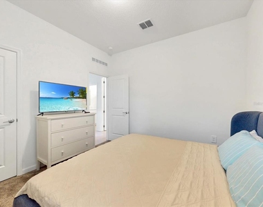 2538 Peace Of Mind Avenue - Photo Thumbnail 14