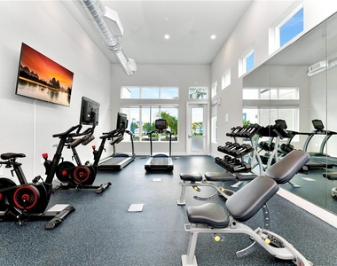 7740 Sandy Ridge Drive - Photo Thumbnail 20