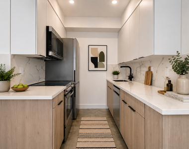 27 Montrose Avenue - Photo Thumbnail 3