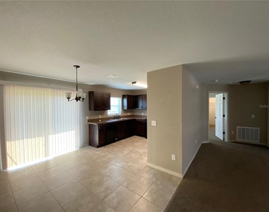 16618 Sw 31st Circle - Photo Thumbnail 7