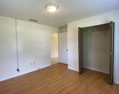 2717 Ne 17th Avenue - Photo Thumbnail 17