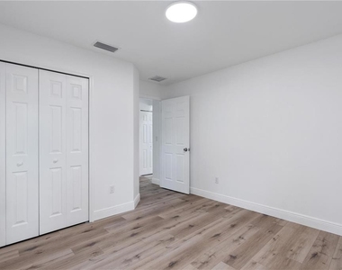 238 Locust Pass Lane - Photo Thumbnail 17