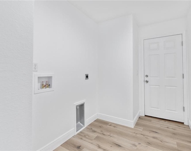 238 Locust Pass Lane - Photo Thumbnail 22