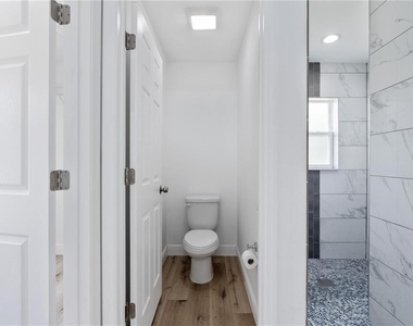 238 Locust Pass Lane - Photo Thumbnail 12