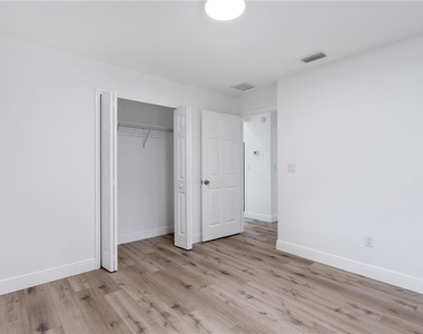238 Locust Pass Lane - Photo Thumbnail 19