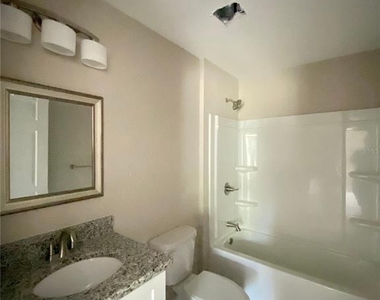 4490 Sw 150th Place - Photo Thumbnail 16