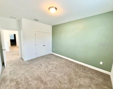2337 Shadowland Loop - Photo Thumbnail 13
