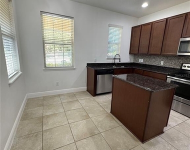 12784 Garridan Avenue - Photo Thumbnail 5