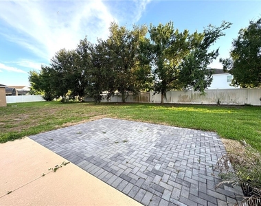 12784 Garridan Avenue - Photo Thumbnail 20