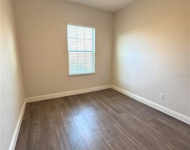 12784 Garridan Avenue - Photo Thumbnail 15