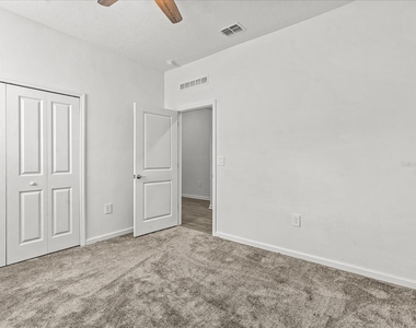 2952 Armstrong Avenue - Photo Thumbnail 16