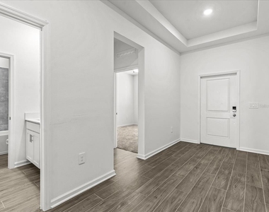 2952 Armstrong Avenue - Photo Thumbnail 10